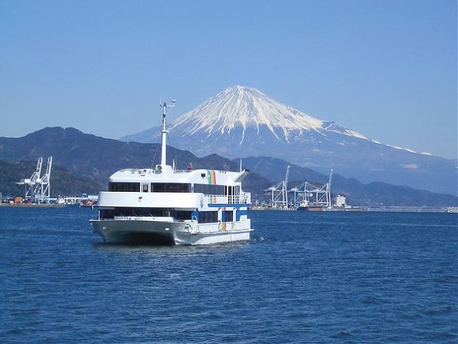 乘游轮眺望富士山．采草莓一日游（名古屋出发）