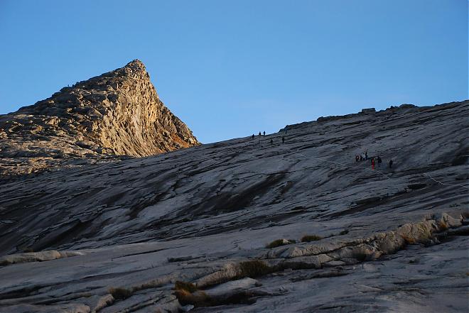 【马来西亚旅游】3天攀登神山