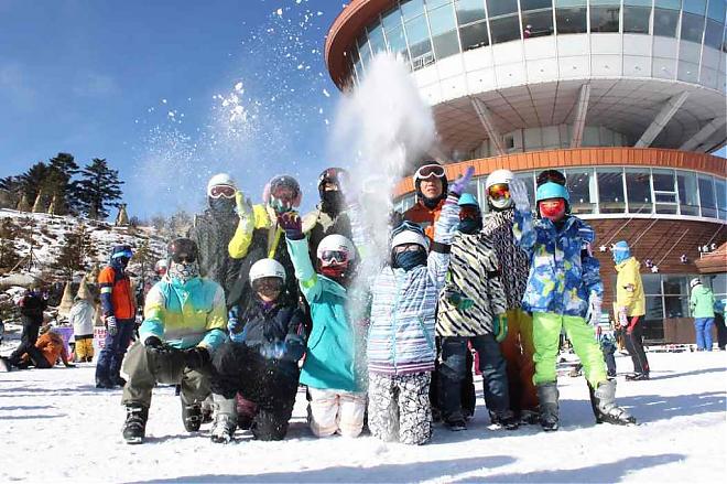 韩国江原道High 1滑雪4日游滑雪祭GOGOSKI（首尔出发/中文服务/五星饭店3晚）