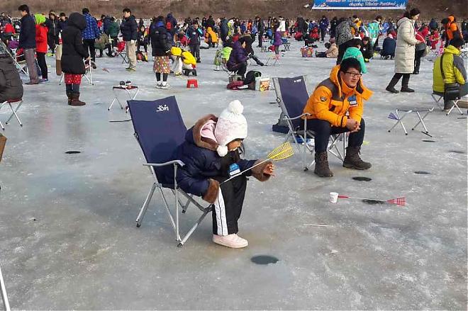 【首尔出发】2020韩国冰钓平昌鳟鱼节｜雪上活动