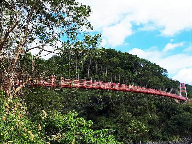 台东华源海湾X多良车站秘境包车一日游｜台湾包车旅游