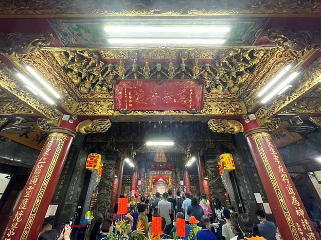 白沙屯妈祖进香轻骑趣接驳车