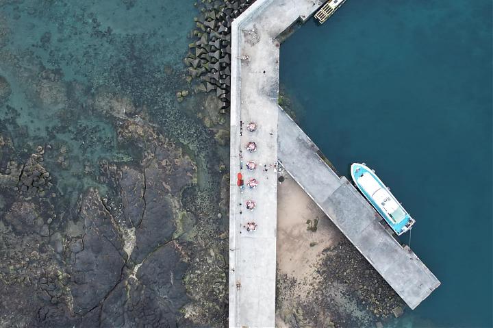 澎湖北海秘境＆跨海夕阳之旅｜赠送夜钓小管或赏花火节