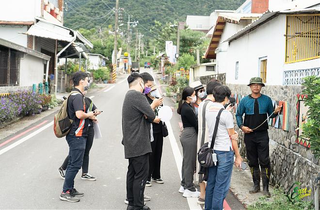 台东卑南文化五感体验－建和部落走读、藤编、花环便当