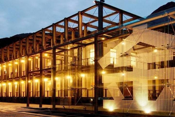 艺术山城行旅包｜搭上台湾好行965，走读黄金、品茗九份茶旅