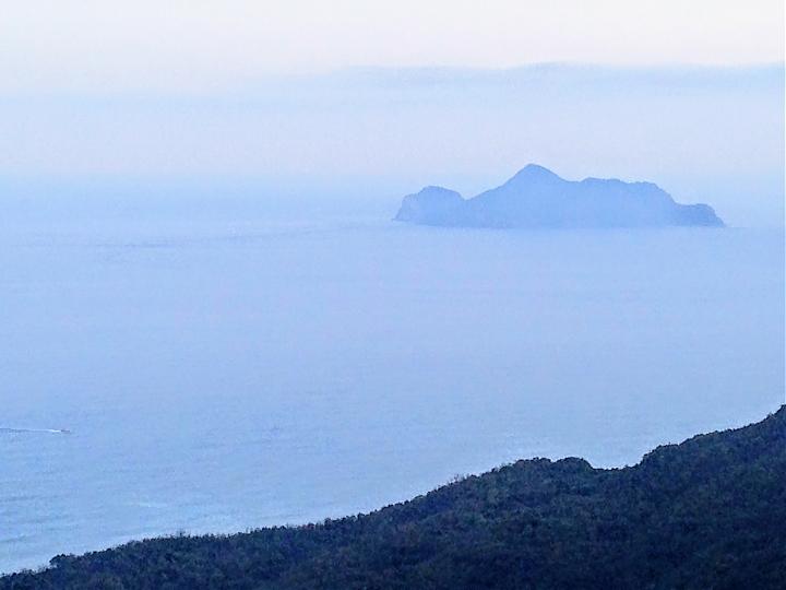 草岭古道+桃源谷一日连走｜走上山棱线，远眺龟山岛