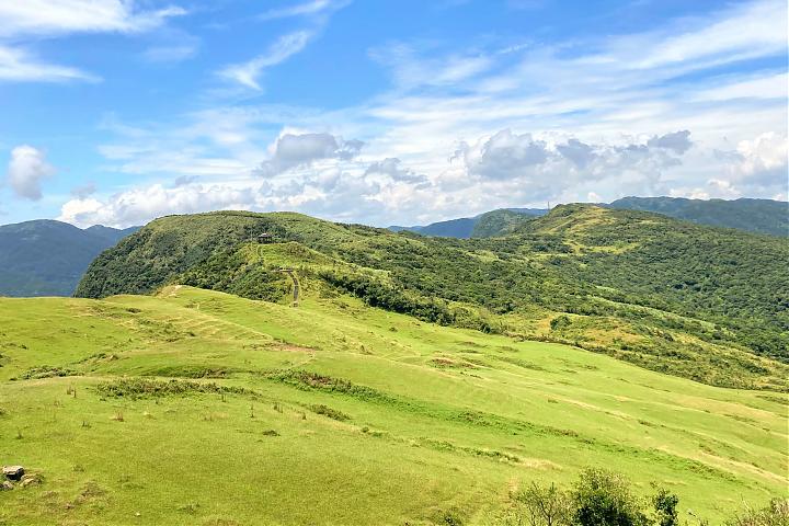 草岭古道+桃源谷一日连走｜走上山棱线，远眺龟山岛