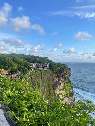 峇里岛蓝色疗愈一日游｜悬崖公路、蓝点海滩、沙滩俱乐部