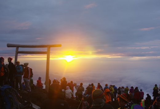 2026富士山登山2天1夜富士宫线+机加酒5日自助游(中文向导)