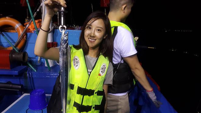 Keelung Night Fishing for Squid & Sea Fishing Experience 