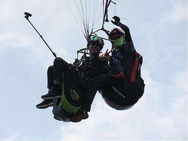 Puli Hutoushan high altitude paragliding. Beginner experience