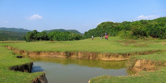 Kenting South Cape Pilgrimage | Explore Sheding Park's prairie, windblown sand, and high coral reefs