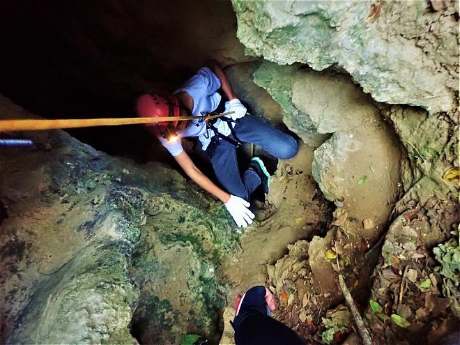 Kaohsiung Chaishan Earth Core Adventure & Rock Climbing Experience | Professional Instructor + Complete Equipment