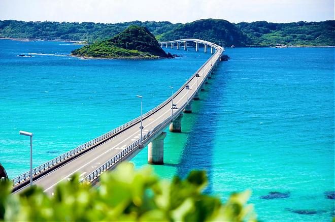 Kyushu Day Trip: Mojiko Port, Tsunoshima Bridge, and Kanmon Strait