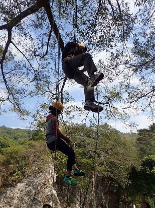 Tainan Guanziling Rock Climbing and Tree Climbing Experience | Natural Rock Climbing Site Recommendations