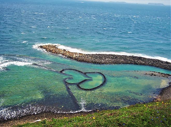 Penghu South Sea Four Islands Day Tour | Including Island Motorcycle/Tour Bus
