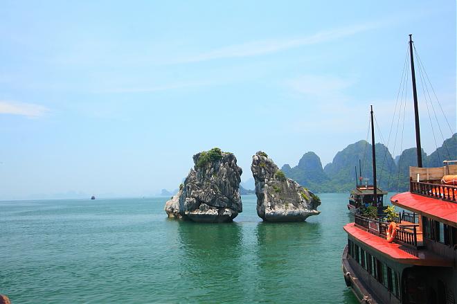 【Northern Vietnam】Classic Halong Bay Tour from Hanoi