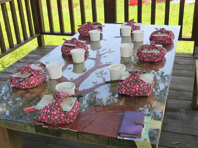 Experience the Xinwu Stone Fishing Village in Taoyuan: A Century-Old Stone Fishing Village Ecological Tour and Traditional Fishing Rice