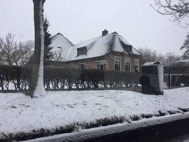 The Venice of the Netherlands | Giethoorn and Afsluitdijk Day Tour in Chinese