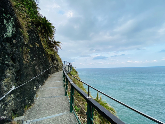 Hualien Shitiping Coastal Day Tour | World-Class Landscapes, Dreamy Sea Terraces, and Glass Walkway