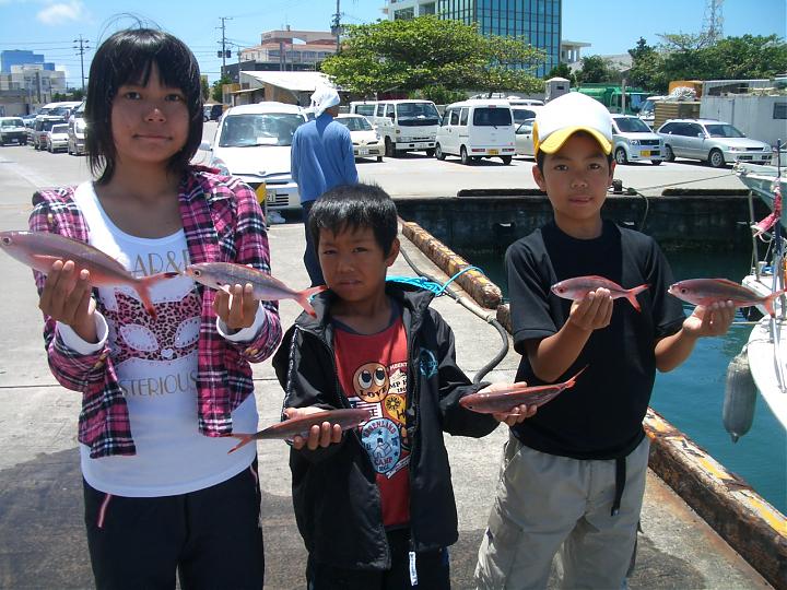 Depart from Naha | Half-Day Okinawa Fishing Experience (Morning/Afternoon)