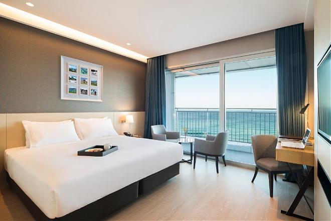 Depart from Seoul | Gangneung 2-Day Tour with Cultural Attractions (Meals & Accommodation Included)