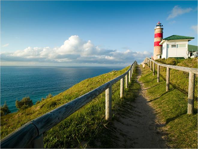 Moreton Bay 2-Day Kayak & Water Sports Tour (Gold Coast Departure) Including 1 Night's Accommodation