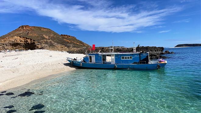 Penghu East Sea Island Hopping Tour | Dreamy Pengpeng Beach, Yuanbei Island, and Enjoy Water Sports