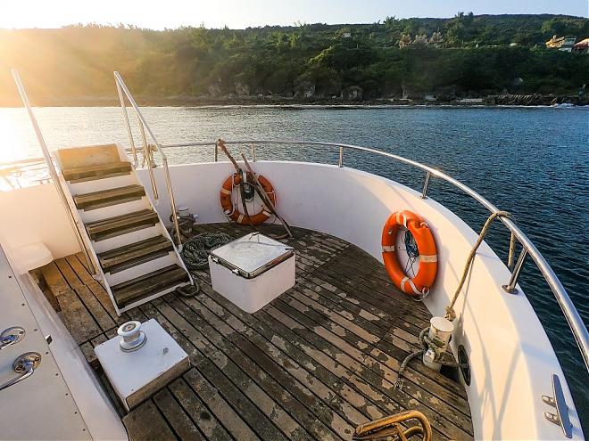 Xiaoliuqiu Explorer Glass Boat Booking Area | Enjoy Sea Turtles in a Semi-Submarine