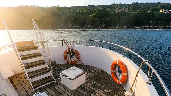 Enjoy the sea with a transparent canoe, SUP, snorkeling, and a semi-submarine in Xiaoliuqiu.