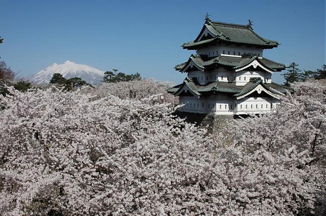 Departing from Aomori | A Day Tour of Aomori in Northeast China | Nebuta Village, Oirase, Lake Towada, and Hirosaki Park