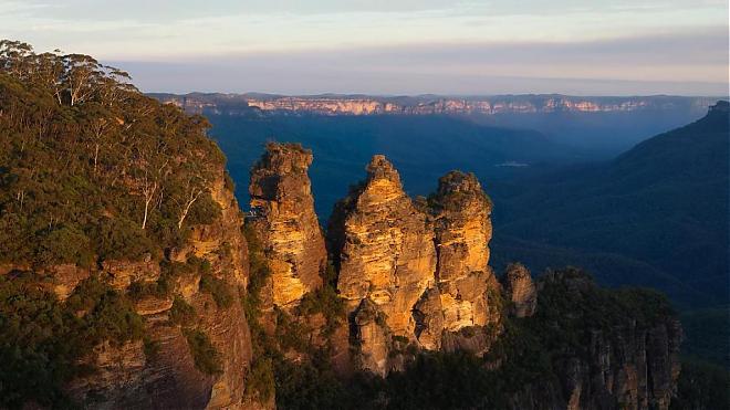 Blue Mountains National Park Day Tour from Sydney | Cable Car Ticket Included. Chinese-Speaking Guide