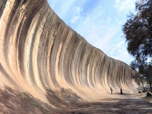 [Perth, Australia] Day Trip to Yorktown: Wave Rock, a World Wonder
