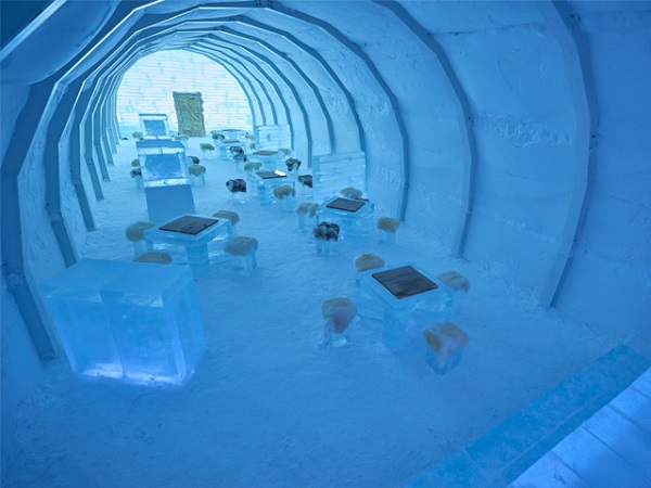 Hokkaido Snow Cafe & Snow Park Day Tour | Including Otaru Stroll