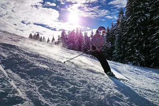 Four-Day Freestyle Skiing Tour in Hachimantai, Japan (Stay at Chaoyang Hot Spring Hotel)