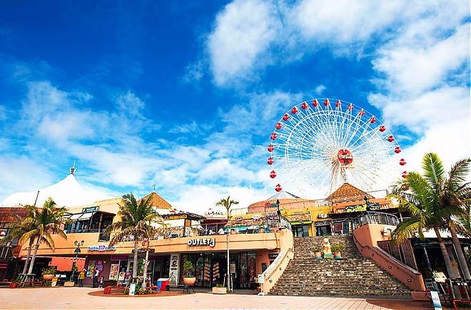 Central and Southern Okinawa Day Trip: Niihara Beach, Cape Chinen Park, and American Village