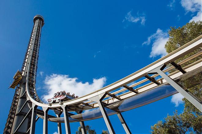 Dreamworld Gold Coast + SkyPoint Observation Deck Ticket