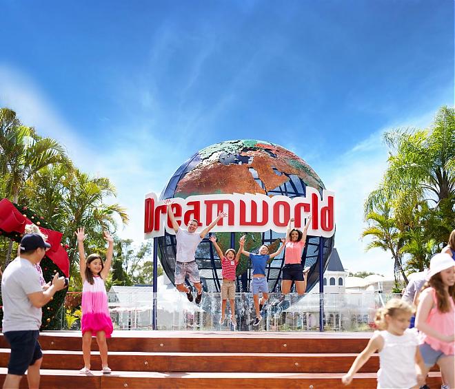 Dreamworld Gold Coast + SkyPoint Observation Deck Ticket