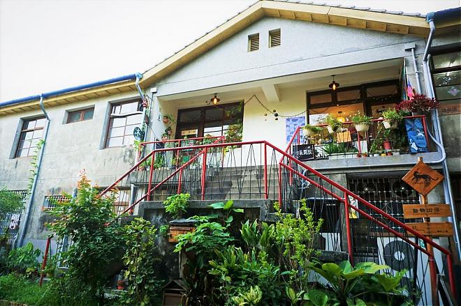 Taichung Charter - Choose Your Own Day Tour Route│9-Hour Transportation Service