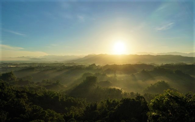 Tainan Erliao Sunrise Transportation | Splashing Ink Landscapes Welcome the Dawn