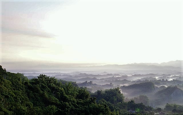 Tainan Erliao Sunrise Transportation | Splashing Ink Landscapes Welcome the Dawn