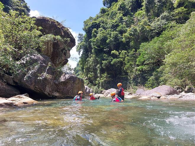 Half-Day North River Trekking in Hualien Three-Storm Station: Explore the Secret Pools of Rose Valley
