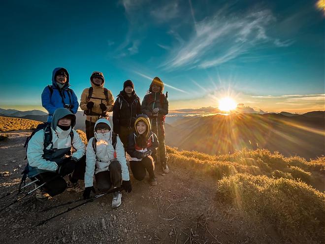 Two-Day Hiking Tour of Hehuan Mountain's North Peak & Shimen Mountain | The Most Beautiful 100 Peaks Sunrise Tour