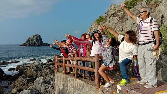 Book your Keelung Island ferry ticket online (with guided tour) | Choose your own route
