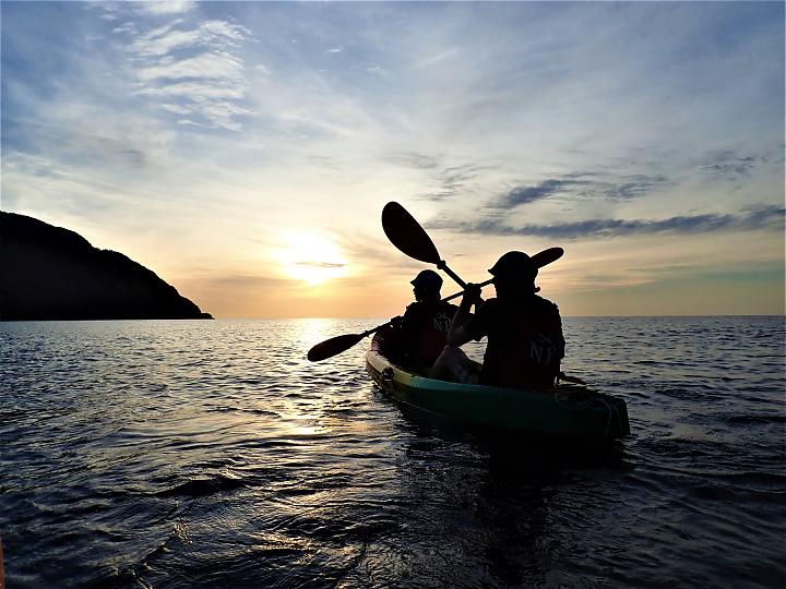 Yilan Dong'ao Bay Water Activities | Canoeing & Sea Magic Carpet Fun