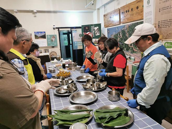 Shuangxi Healing and Sustainable Orchid Tour | Pingxi Ancient Trail, Creative Rice Packs, and Local Cuisine Dining Table