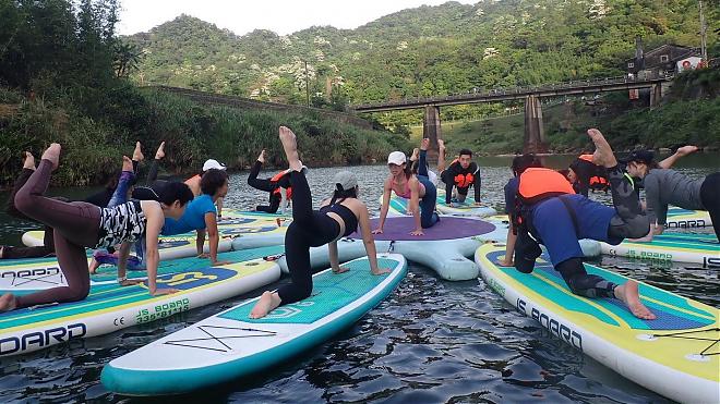 Sandiaoling SUP Water Yoga & Walking Tour to the Mountain Village
