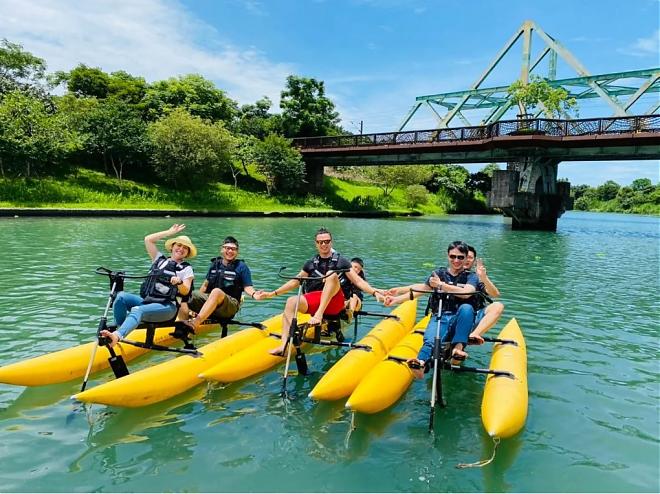 Yilan Dongshan River Ecological Green Boat Water Bike | Enjoy a relaxing and wet-free ride