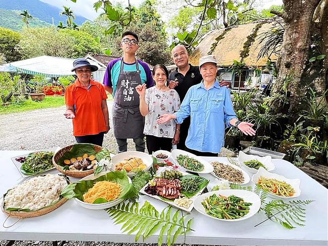 Hualien Firefly Cycling Fun at Liyu Lake | Dinner Included, No Menu
