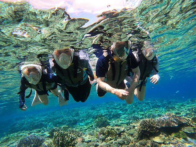 Half-Day Snorkeling and Parasailing Experience at Chibishi Island in Kerama, Okinawa (30-minute boat ride/free pick-up from Naha city)